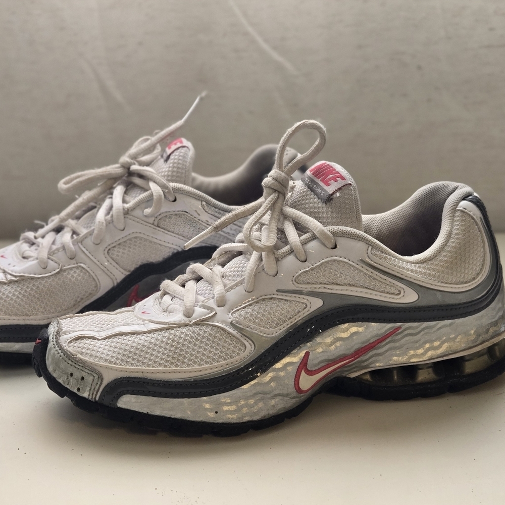 Nike Women's White and Silver Sneakers